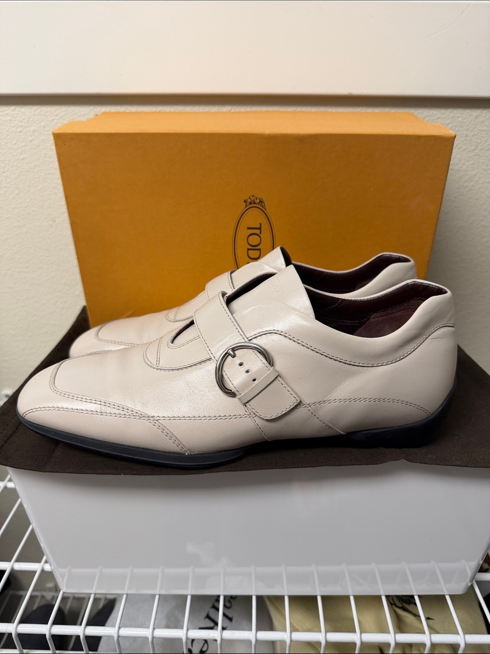 Tod's Women’s Cream Leather Monk-Strap Loafers with Silver Buckle Sz 40, EUC